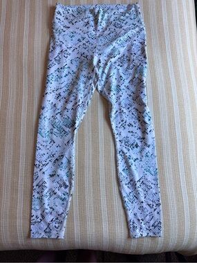 GURU ACTIVE White Leggings with Teal and Black Abstract Print SZ LARGE